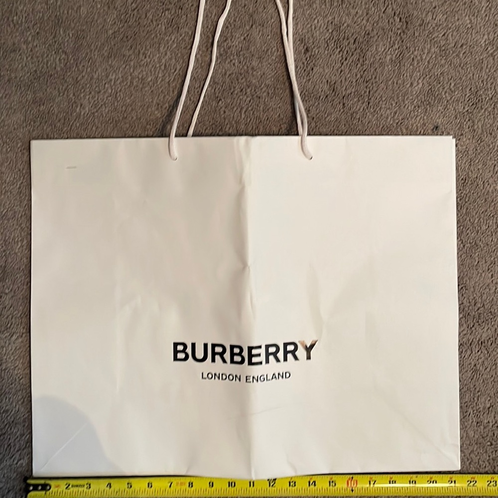 Beautiful large size Burberry shopping bag feom USA